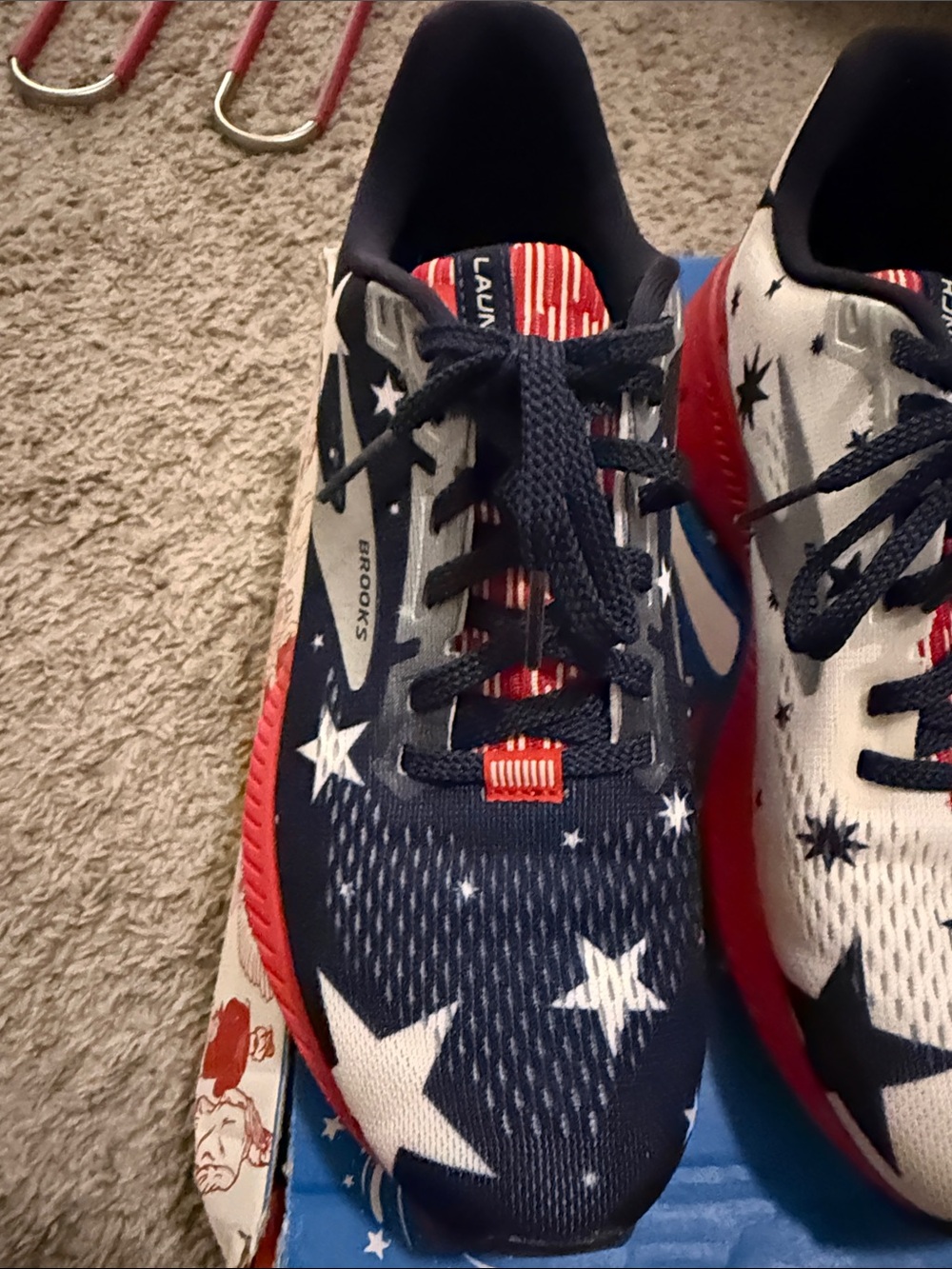 Brooks Kids' Sneakers in Navy, White & Red Star Print - Picture 4 of 5